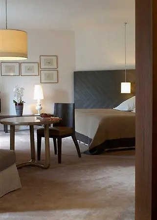 La Maison Troisgros Hotel
